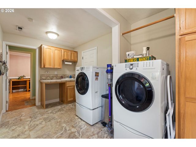 6221 MONTANA Ln, Vancouver, WA 98661