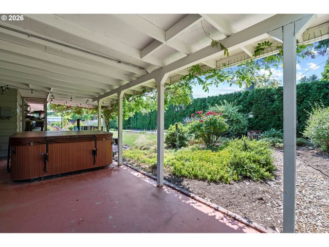 6221 MONTANA Ln, Vancouver, WA 98661