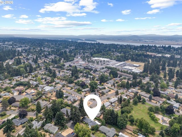 6221 MONTANA Ln, Vancouver, WA 98661