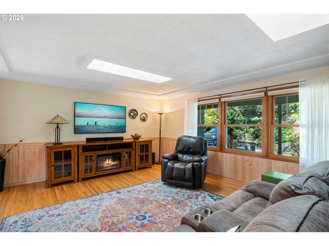 6221 MONTANA Ln, Vancouver, WA 98661