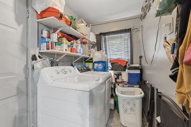323 Rollstone St, Fitchburg, MA 01420