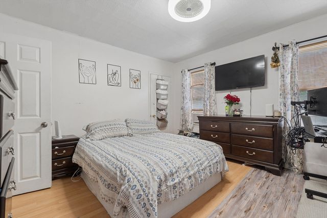 323 Rollstone St, Fitchburg, MA 01420
