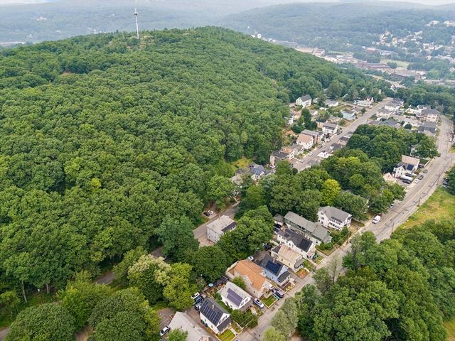 323 Rollstone St, Fitchburg, MA 01420