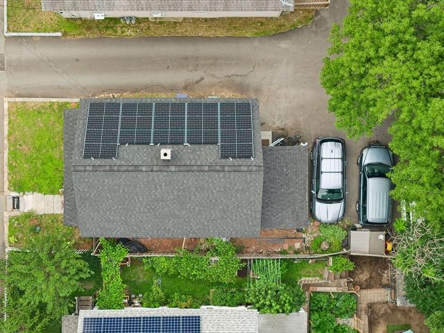 323 Rollstone St, Fitchburg, MA 01420