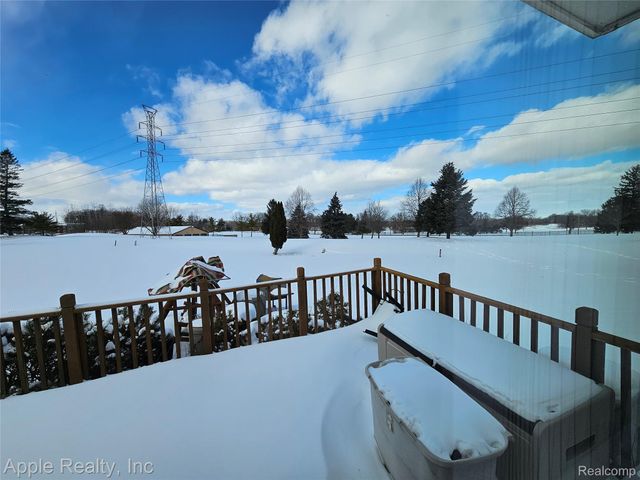 1179 Oaklawn Drive, Pontiac, MI 48341