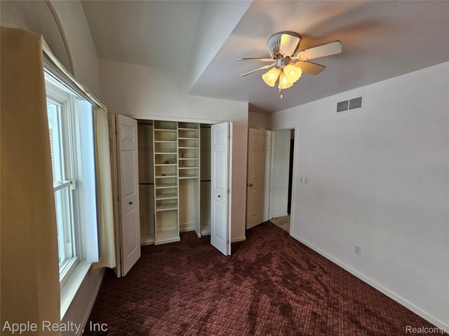 1179 Oaklawn Drive, Pontiac, MI 48341