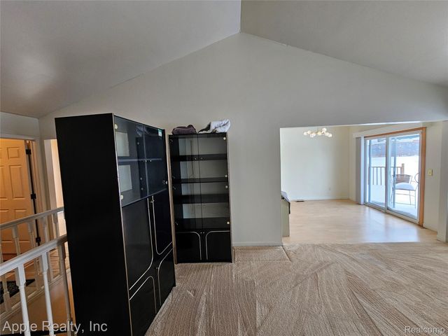 1179 Oaklawn Drive, Pontiac, MI 48341