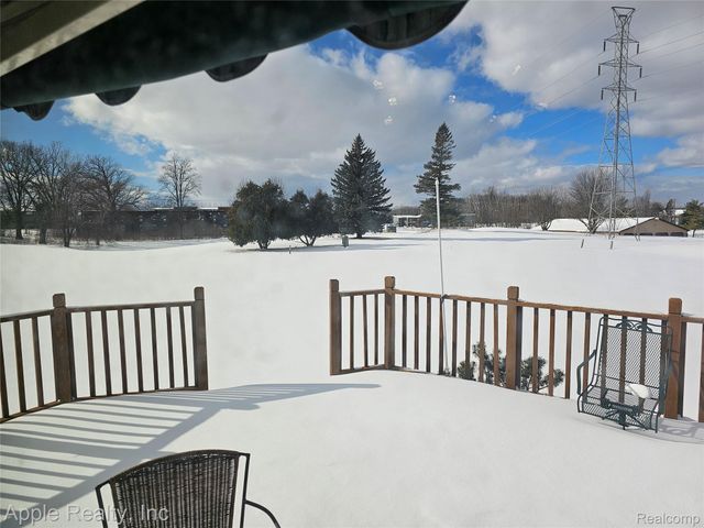 1179 Oaklawn Drive, Pontiac, MI 48341