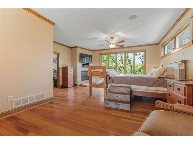 499 8th Street, Hudson, WI 54016