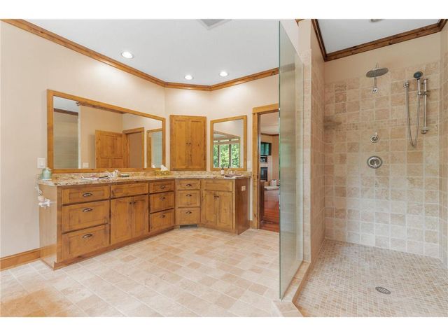 499 8th Street, Hudson, WI 54016