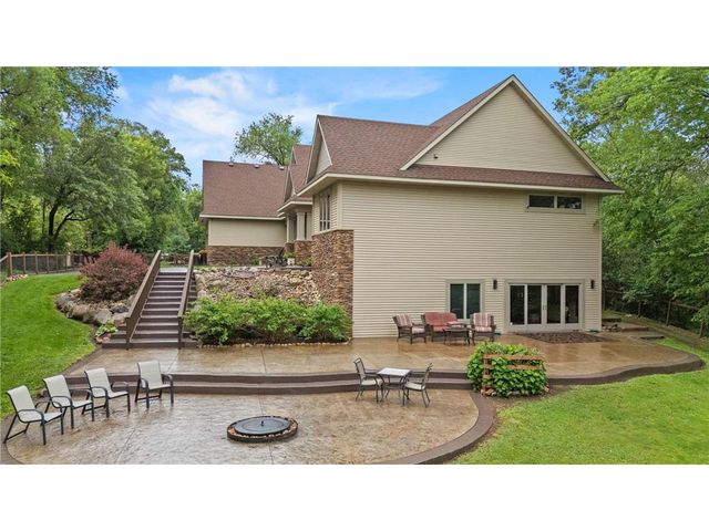 499 8th Street, Hudson, WI 54016