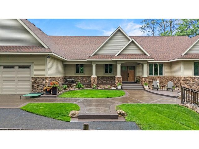 499 8th Street, Hudson, WI 54016