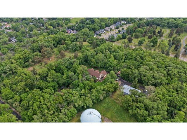499 8th Street, Hudson, WI 54016
