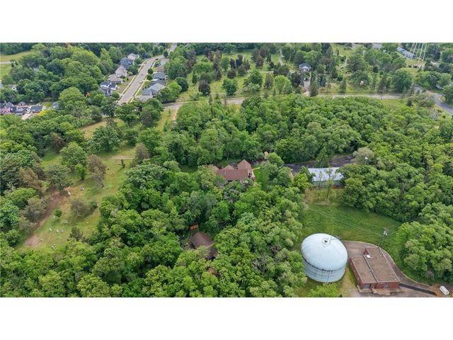499 8th Street, Hudson, WI 54016