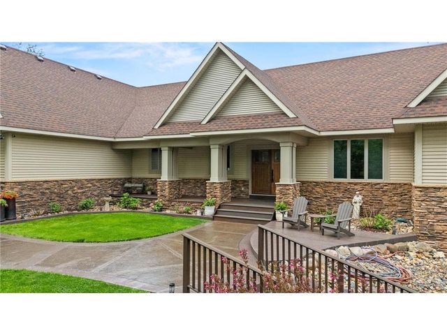 499 8th Street, Hudson, WI 54016