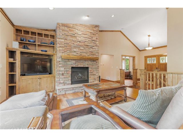 499 8th Street, Hudson, WI 54016