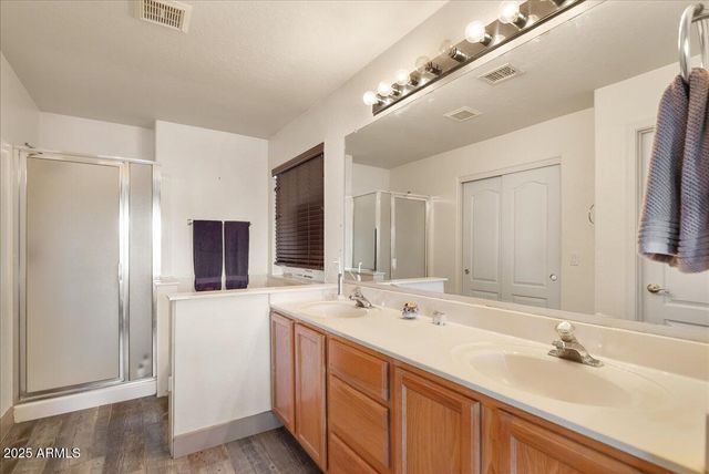 7940 E DARTMOUTH Street, Mesa, AZ 85207