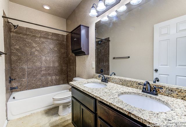 1042 CAROLYN CV, New Braunfels, TX 78130
