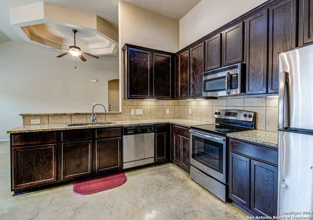 1042 CAROLYN CV, New Braunfels, TX 78130