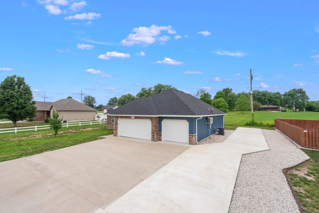 121 S Aspen Street, Buffalo, MO 65622