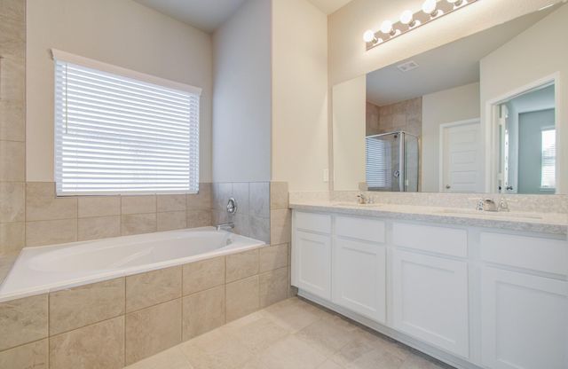 506 Hidden Brook Circle, Baytown, TX 77523