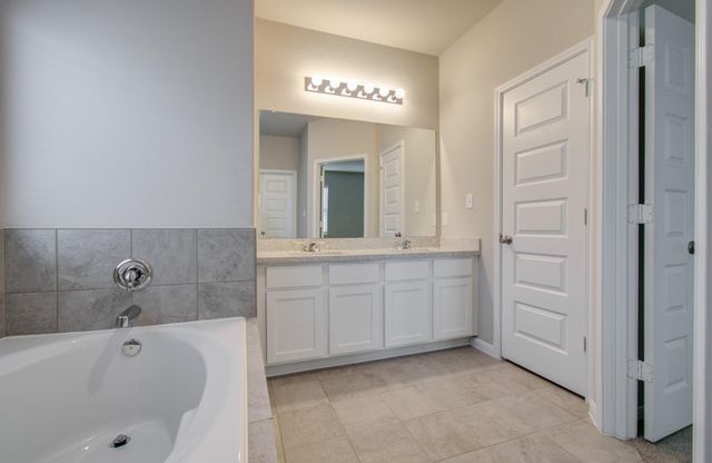 506 Hidden Brook Circle, Baytown, TX 77523