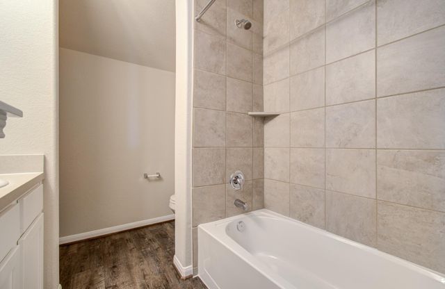 506 Hidden Brook Circle, Baytown, TX 77523