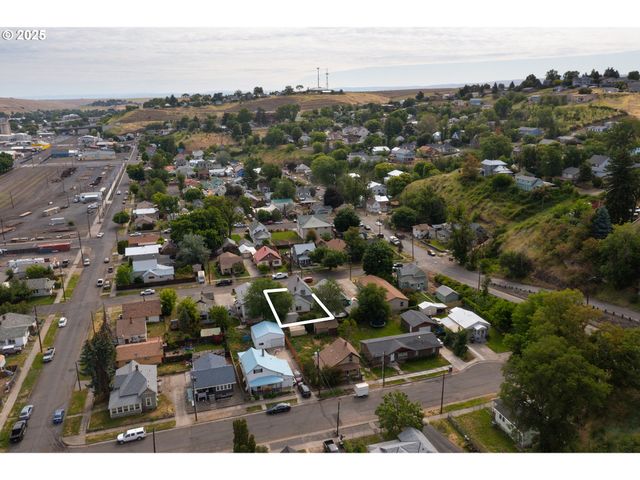 615 Sw 5TH St, Pendleton, OR 97801