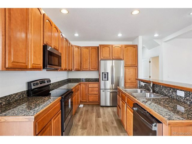 10805 Barclay Ct, Commerce City, CO 80640