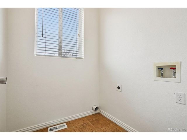 10805 Barclay Ct, Commerce City, CO 80640