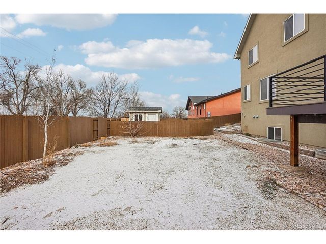 10805 Barclay Ct, Commerce City, CO 80640