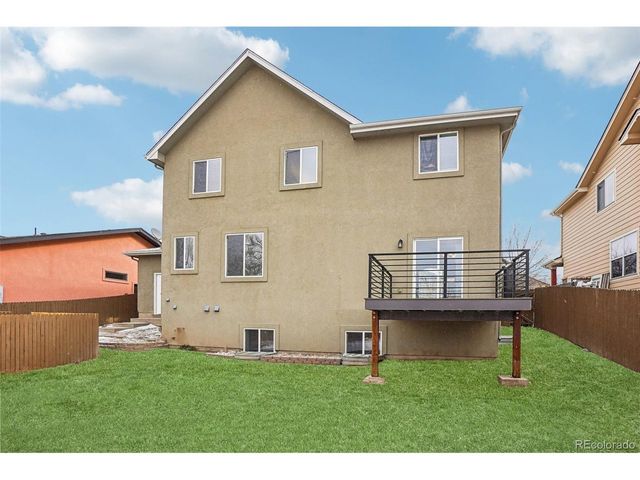 10805 Barclay Ct, Commerce City, CO 80640