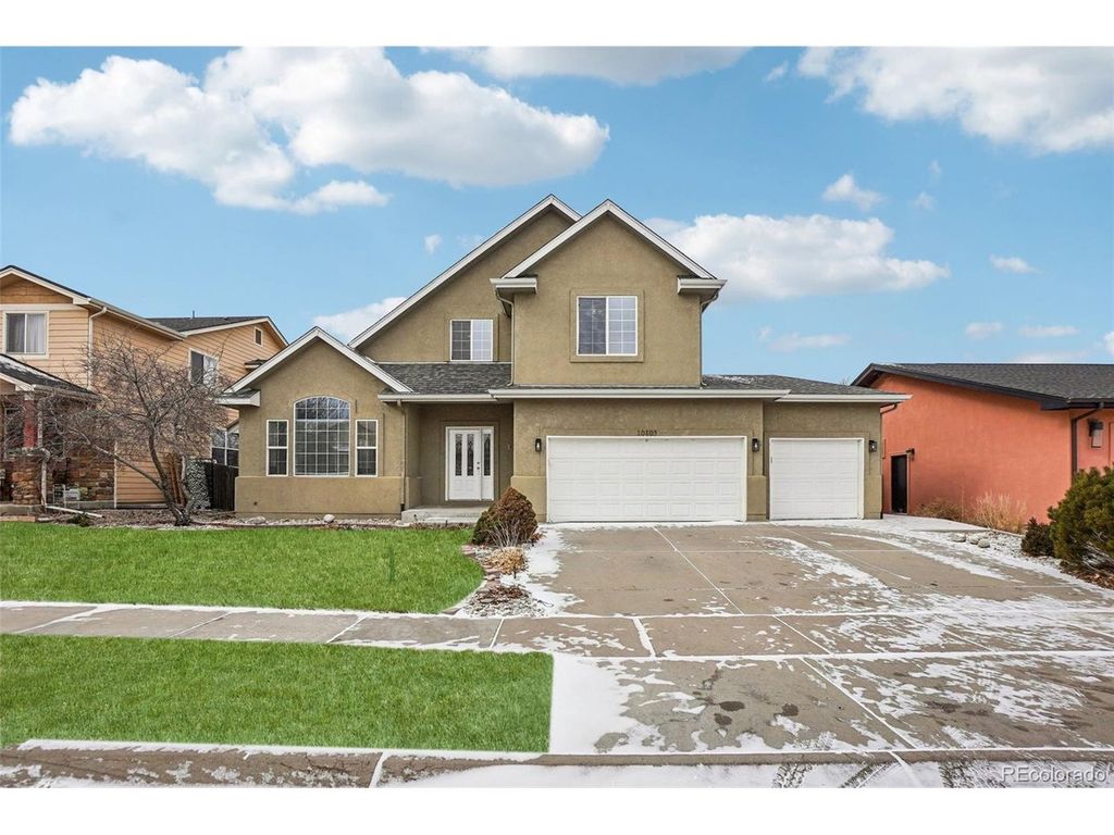 10805 Barclay Ct, Commerce City, CO 80640