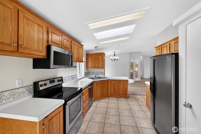 41419 94th Avenue E, Eatonville, WA 98328