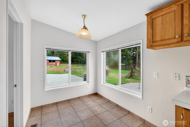 41419 94th Avenue E, Eatonville, WA 98328