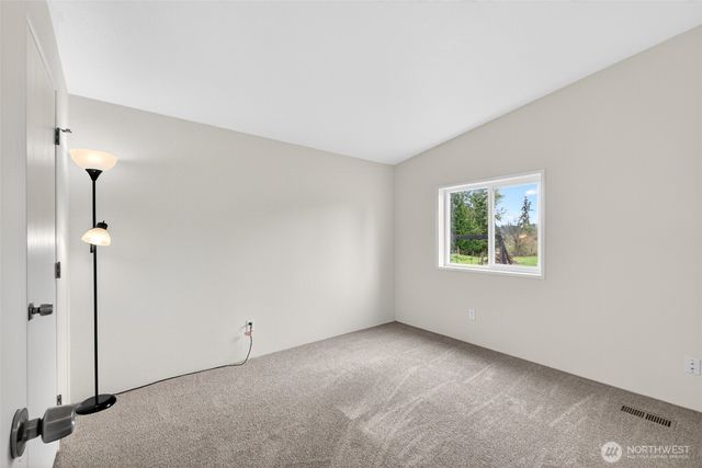 41419 94th Avenue E, Eatonville, WA 98328