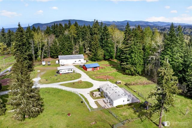 41419 94th Avenue E, Eatonville, WA 98328