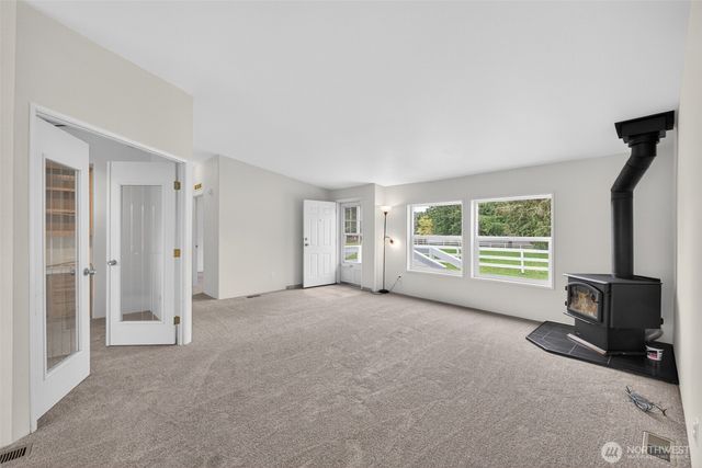 41419 94th Avenue E, Eatonville, WA 98328