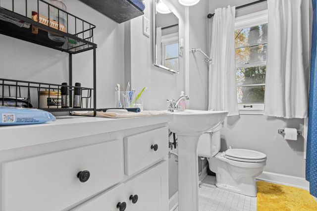 1224 Sargent Avenue, Saint Paul, MN 55105