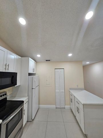 480 Hardwood Place, Boca Raton, FL 33431