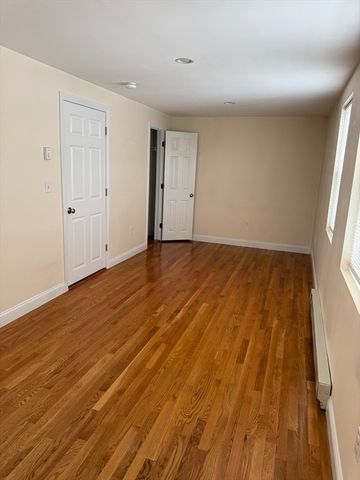 220 Middlesex 4, Medford, MA 02155