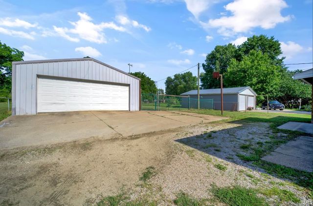 6001 N Green River Road, Evansville, IN 47715