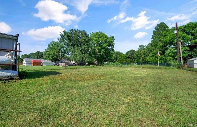 6001 N Green River Road, Evansville, IN 47715