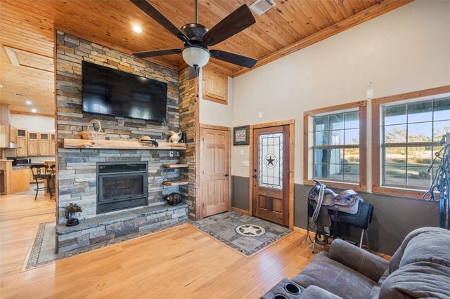 6950 Fm 945 N, Coldspring, TX 77331