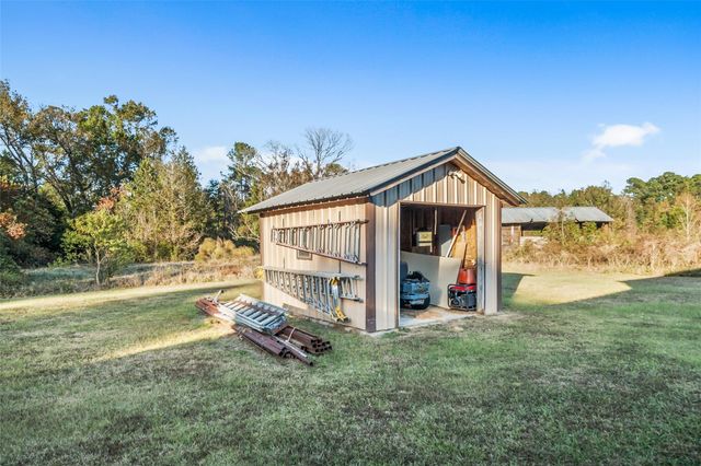 6950 Fm 945 N, Coldspring, TX 77331