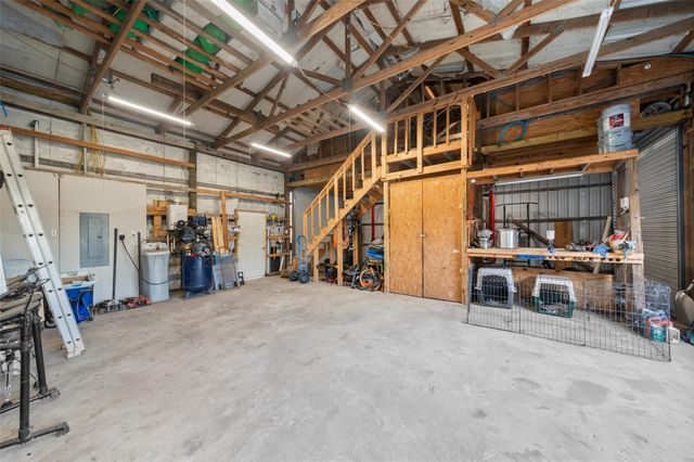 6950 Fm 945 N, Coldspring, TX 77331