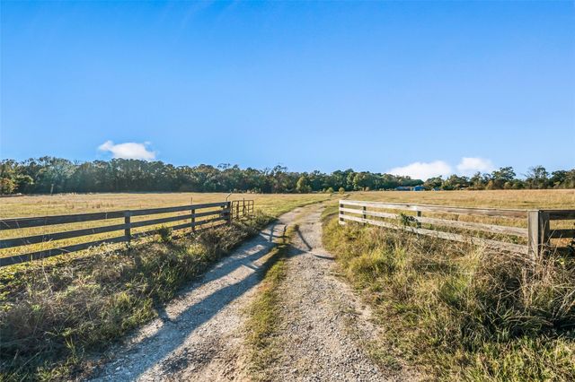 6950 Fm 945 N, Coldspring, TX 77331