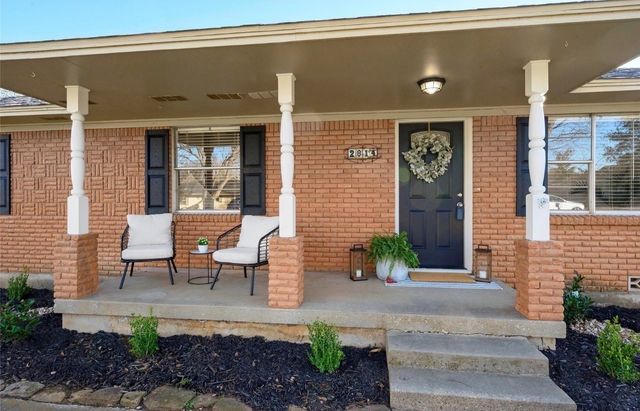 2814 Silvermeadow Lane, Corinth, TX 76210
