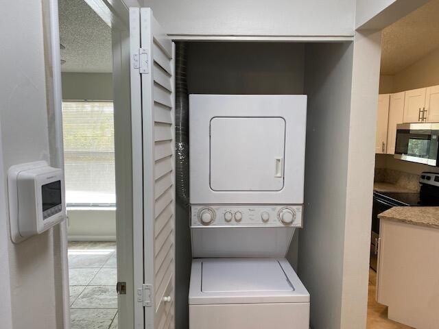 6194 Seven Springs Boulevard, Greenacres, FL 33463