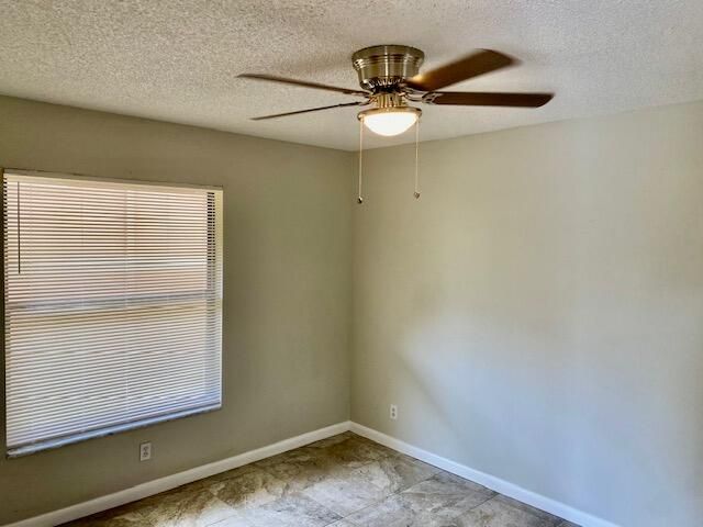 6194 Seven Springs Boulevard, Greenacres, FL 33463